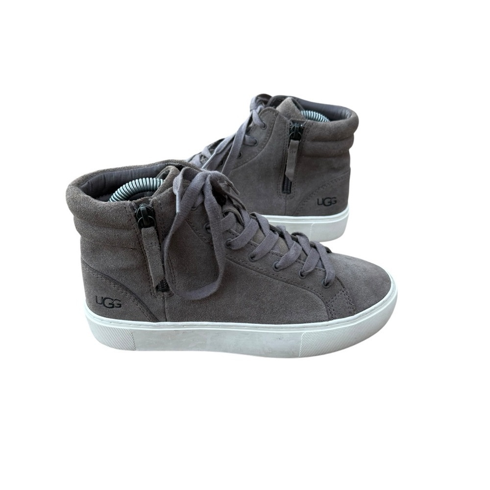 UGG Olli Suede Sneakers Size 6